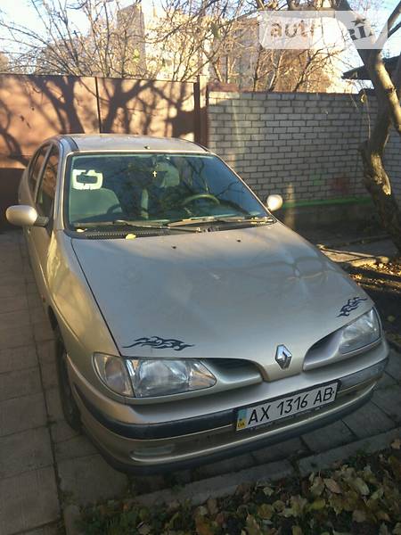 Седан Renault Megane 1998 в Харькове