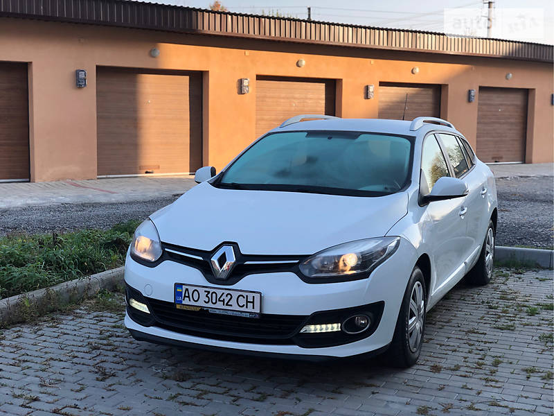 Седан Renault Megane 2014 в Ужгороде