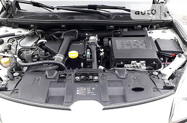 Хэтчбек Renault Megane 2013 в 