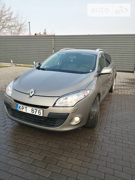 Універсал Renault Megane 2010 в 