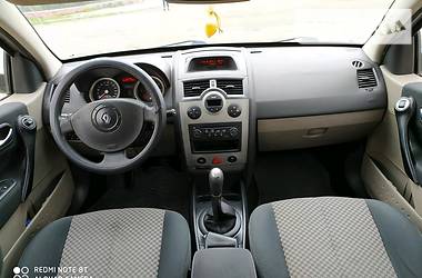 Седан Renault Megane 2004 в 