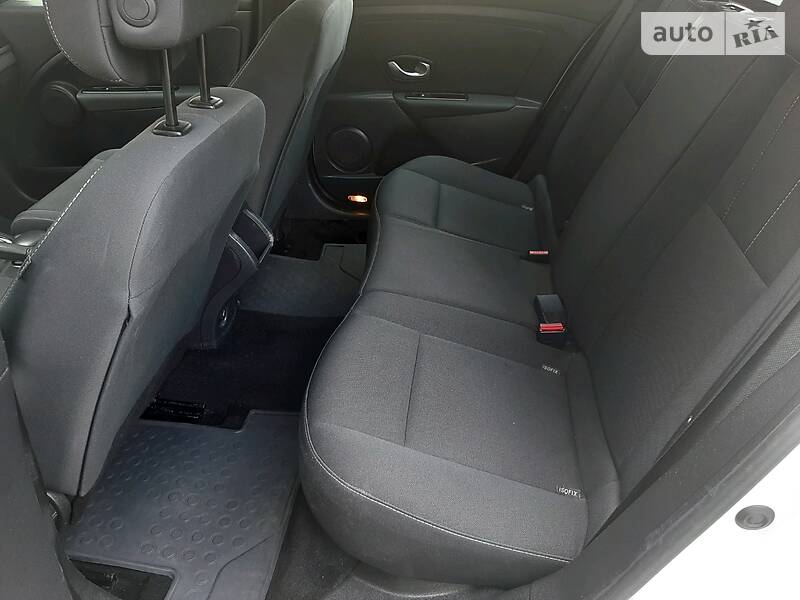 Універсал Renault Megane 2011 в Львові фото 16 Універсал Renault Megane 2011 в Львові