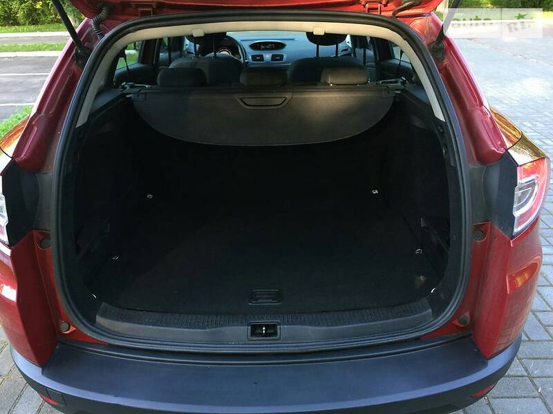 Універсал Renault Megane 2010 в Самборі фото 17 Універсал Renault Megane 2010 в Самборі