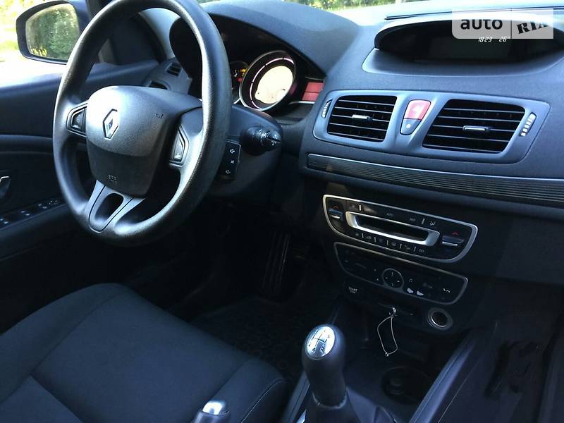 Універсал Renault Megane 2010 в Самборі фото 22 Універсал Renault Megane 2010 в Самборі