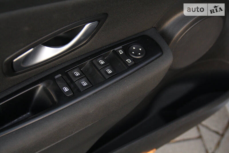 Універсал Renault Megane 2009 в Дрогобичі фото 69 Універсал Renault Megane 2009 в Дрогобичі