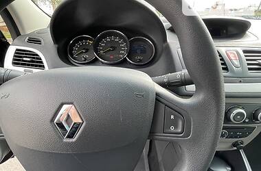 Хэтчбек Renault Megane 2011 в Сумах