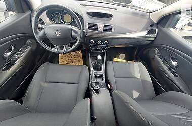 Хэтчбек Renault Megane 2010 в 
