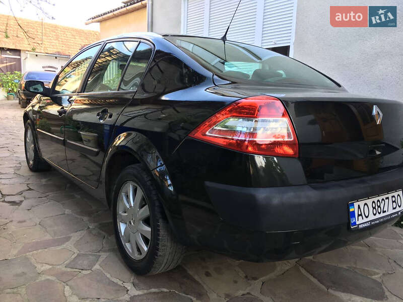Седан Renault Megane 2007 в Мукачево