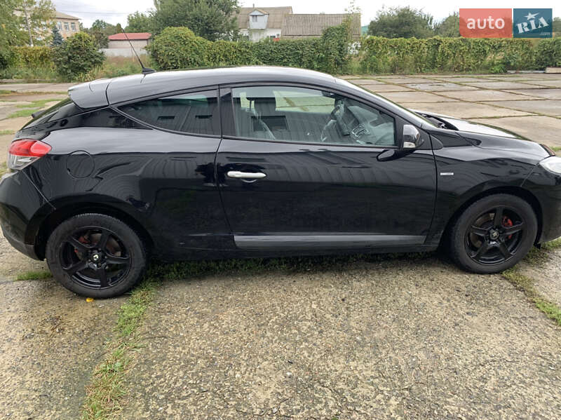 Купе Renault Megane 2012 в Згуровке