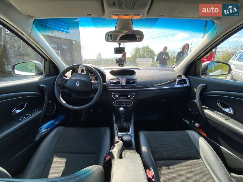 Универсал Renault Megane 2010 в Луцке фото 18 Универсал Renault Megane 2010 в Луцке