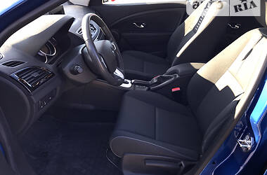 Хэтчбек Renault Megane 2011 в 