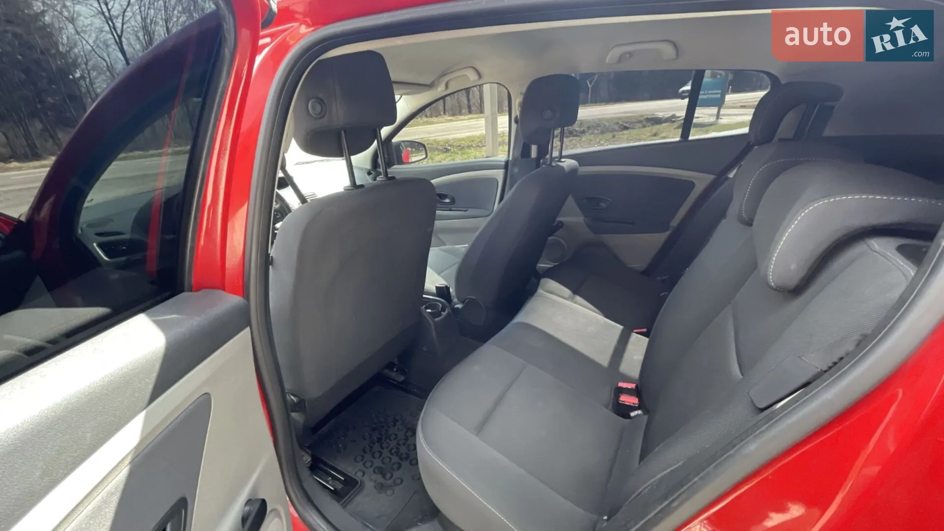 2010 Renault Megane - мініатюра 19