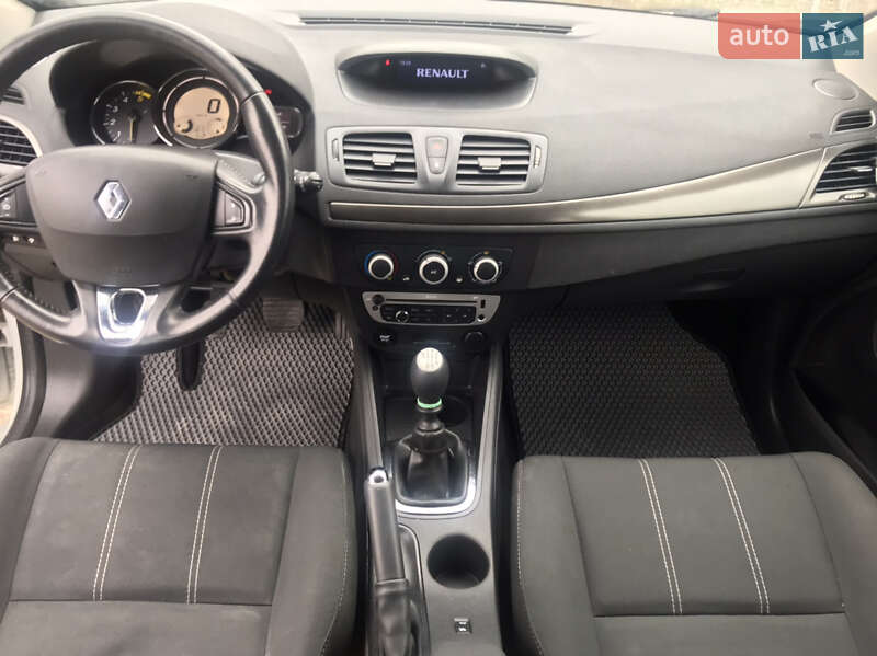 Універсал Renault Megane 2016 в Івано-Франківську фото 4 Універсал Renault Megane 2016 в Івано-Франківську