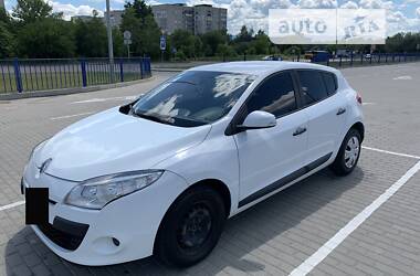 Хэтчбек Renault Megane 2021 в 