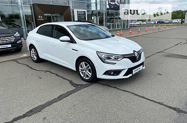 Седан Renault Megane 2018 в Киеве