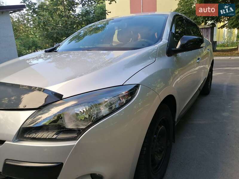 Универсал Renault Megane 2011 в Ладыжине фото 16 Универсал Renault Megane 2011 в Ладыжине