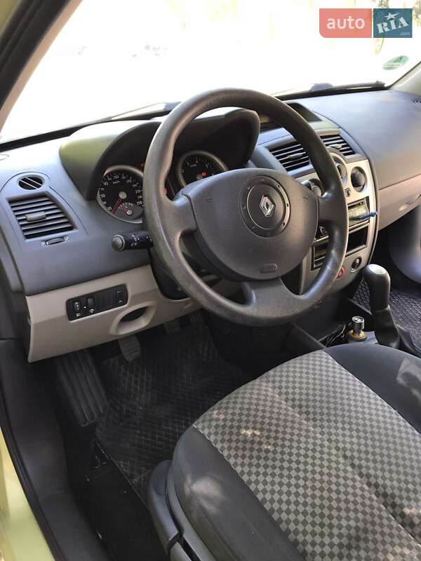 Хетчбек Renault Megane 2004 в Кривому Розі