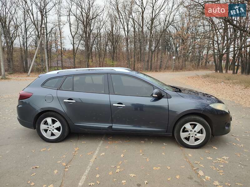 Универсал Renault Megane 2010 в Умани фото 69 Универсал Renault Megane 2010 в Умани