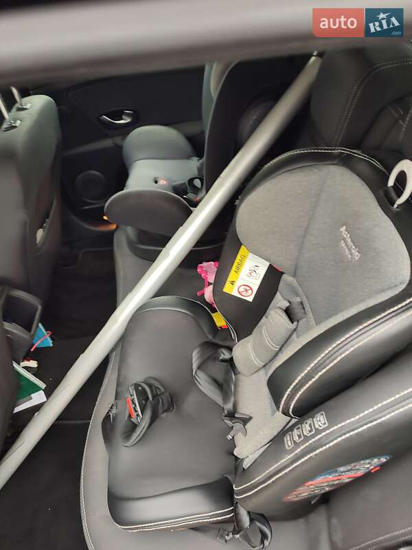 Универсал Renault Megane 2010 в Умани фото 137 Универсал Renault Megane 2010 в Умани