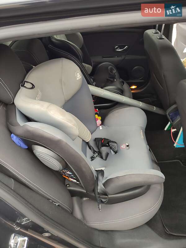 Универсал Renault Megane 2010 в Умани фото 144 Универсал Renault Megane 2010 в Умани