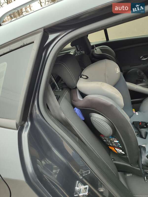 Универсал Renault Megane 2010 в Умани фото 146 Универсал Renault Megane 2010 в Умани