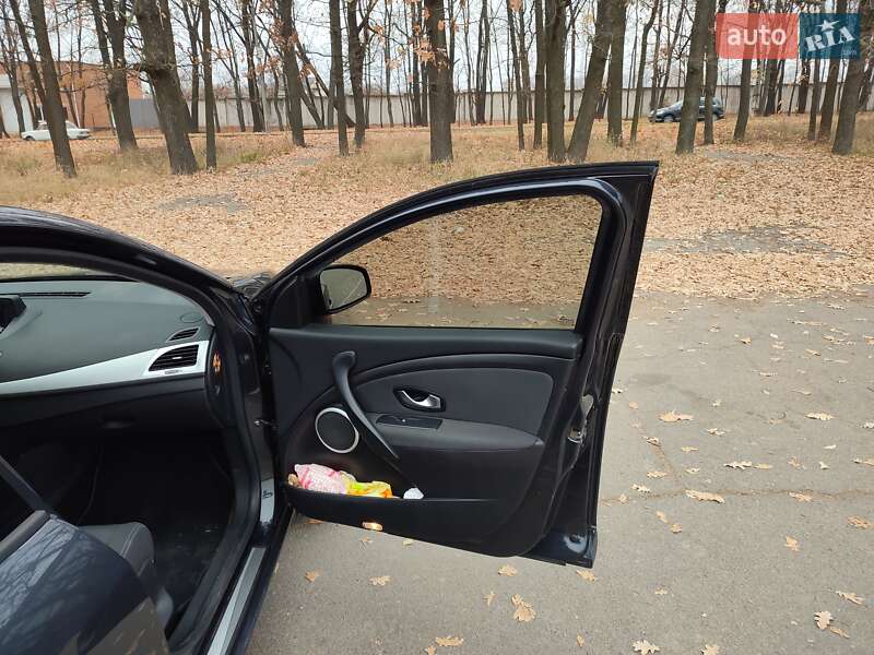 Универсал Renault Megane 2010 в Умани фото 156 Универсал Renault Megane 2010 в Умани