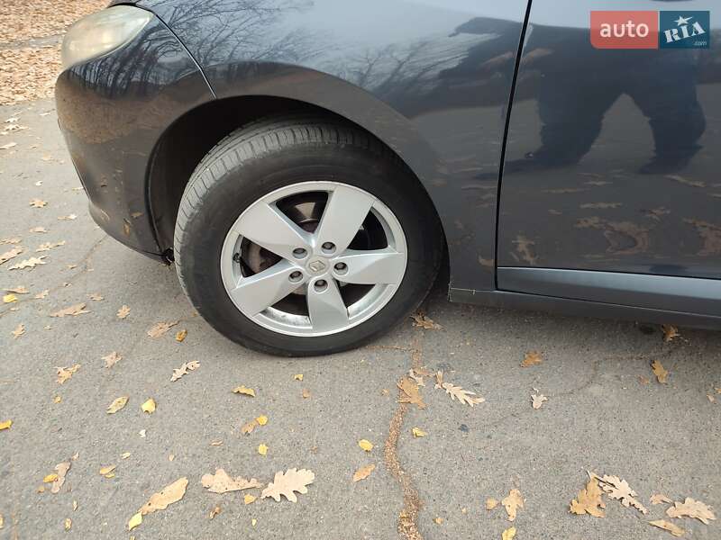 Универсал Renault Megane 2010 в Умани фото 200 Универсал Renault Megane 2010 в Умани