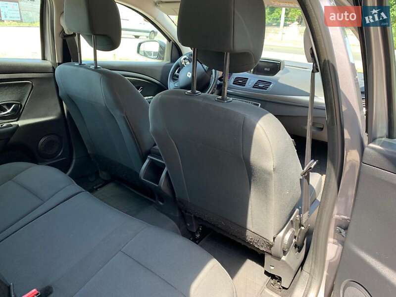 Універсал Renault Megane 2014 в Дніпрі фото 3 Універсал Renault Megane 2014 в Дніпрі