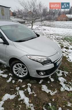Хэтчбек Renault Megane 2013 в 