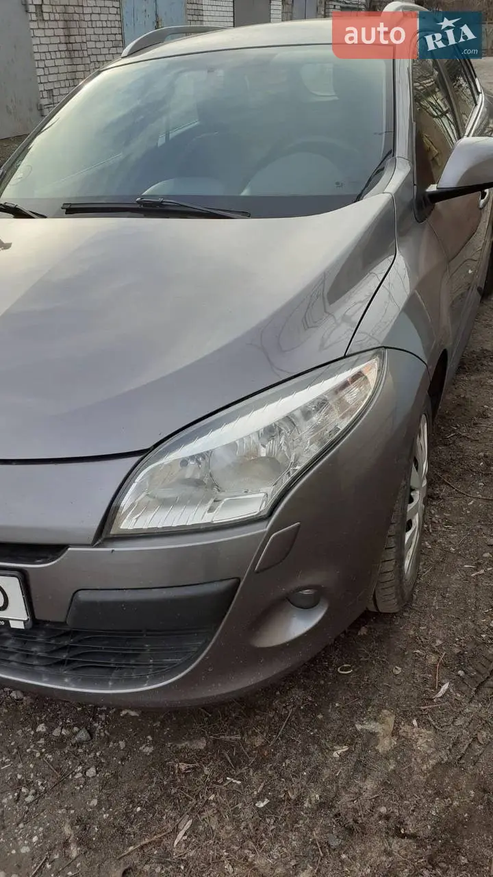 2010 Renault Megane - мініатюра 9
