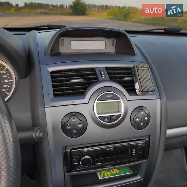 Кабриолет Renault Megane 2006 в Славянске