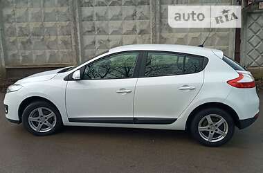 Хетчбек Renault Megane 2013 в 