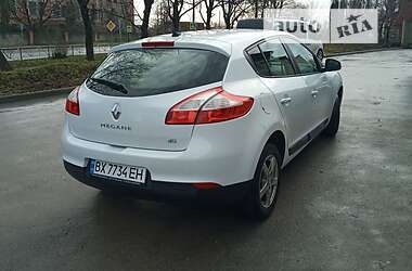 Хетчбек Renault Megane 2013 в 