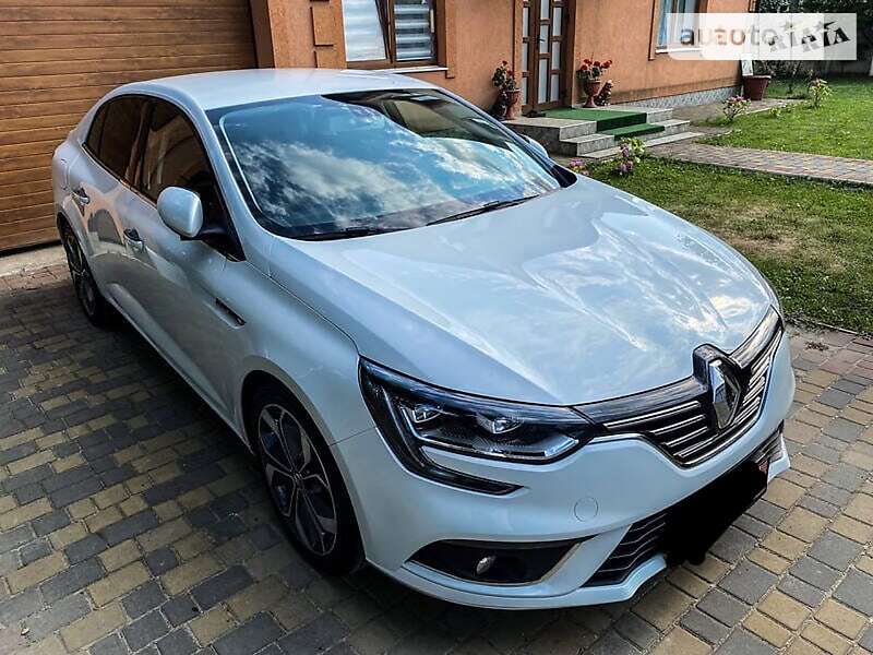 Седан Renault Megane 2017 в Черновцах