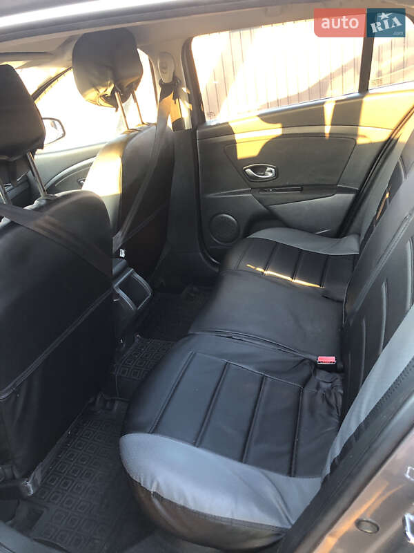 Универсал Renault Megane 2011 в Чернобае