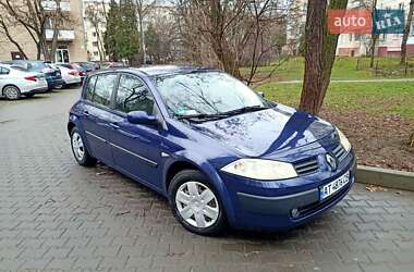 Хэтчбек Renault Megane 2003 в 