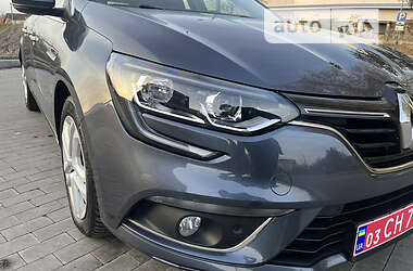 Хэтчбек Renault Megane 2016 в 