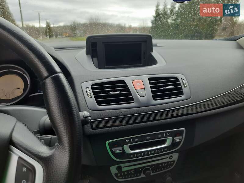 Хэтчбек Renault Megane 2011 в Калуше