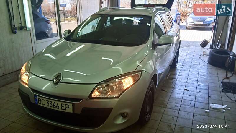 Универсал Renault Megane 2012 в Львове фото 4 Универсал Renault Megane 2012 в Львове