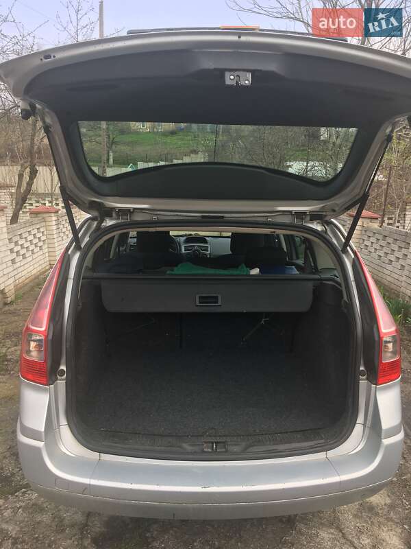 Универсал Renault Megane 2008 в Обухове фото 5 Универсал Renault Megane 2008 в Обухове