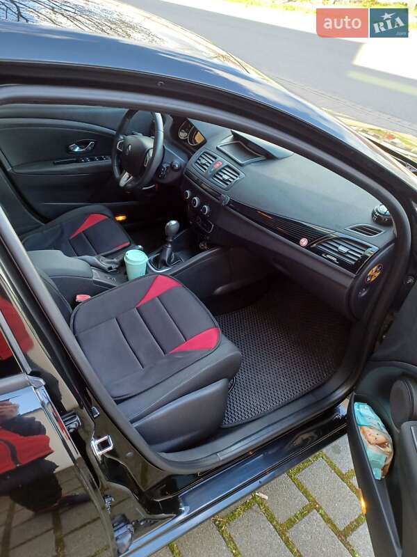 Хэтчбек Renault Megane 2011 в Черновцах фото 11 Хэтчбек Renault Megane 2011 в Черновцах