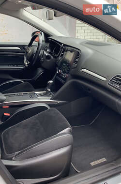 Седан Renault Megane 2016 в 