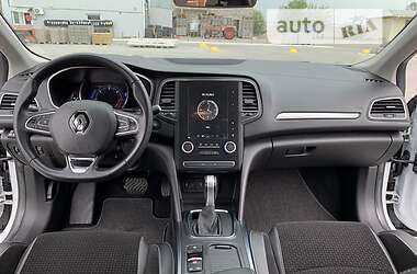 Седан Renault Megane 2021 в 