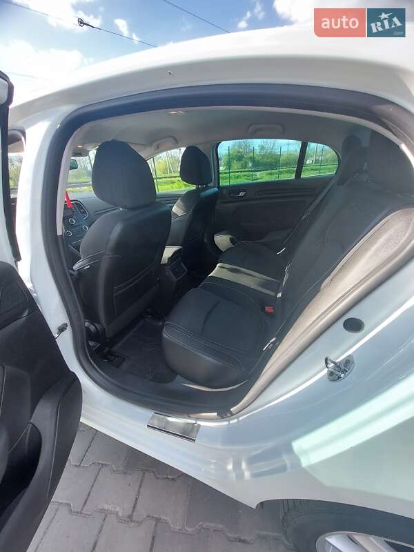 Седан Renault Megane 2017 в Звягелі