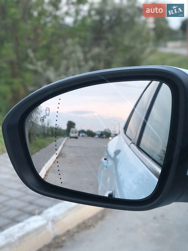 Седан Renault Megane 2019 в Новій Одесі