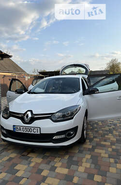 Хетчбек Renault Megane 2015 в 