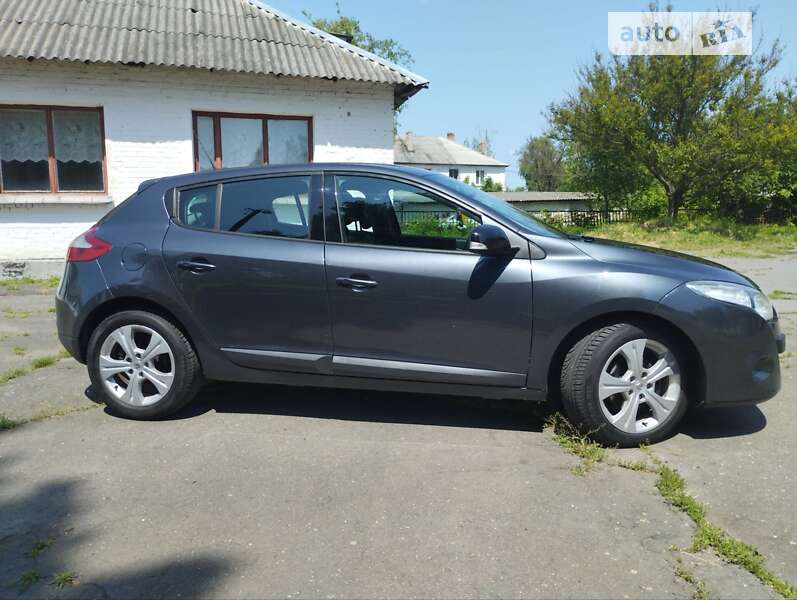 Хетчбек Renault Megane 2011 в Звенигородці