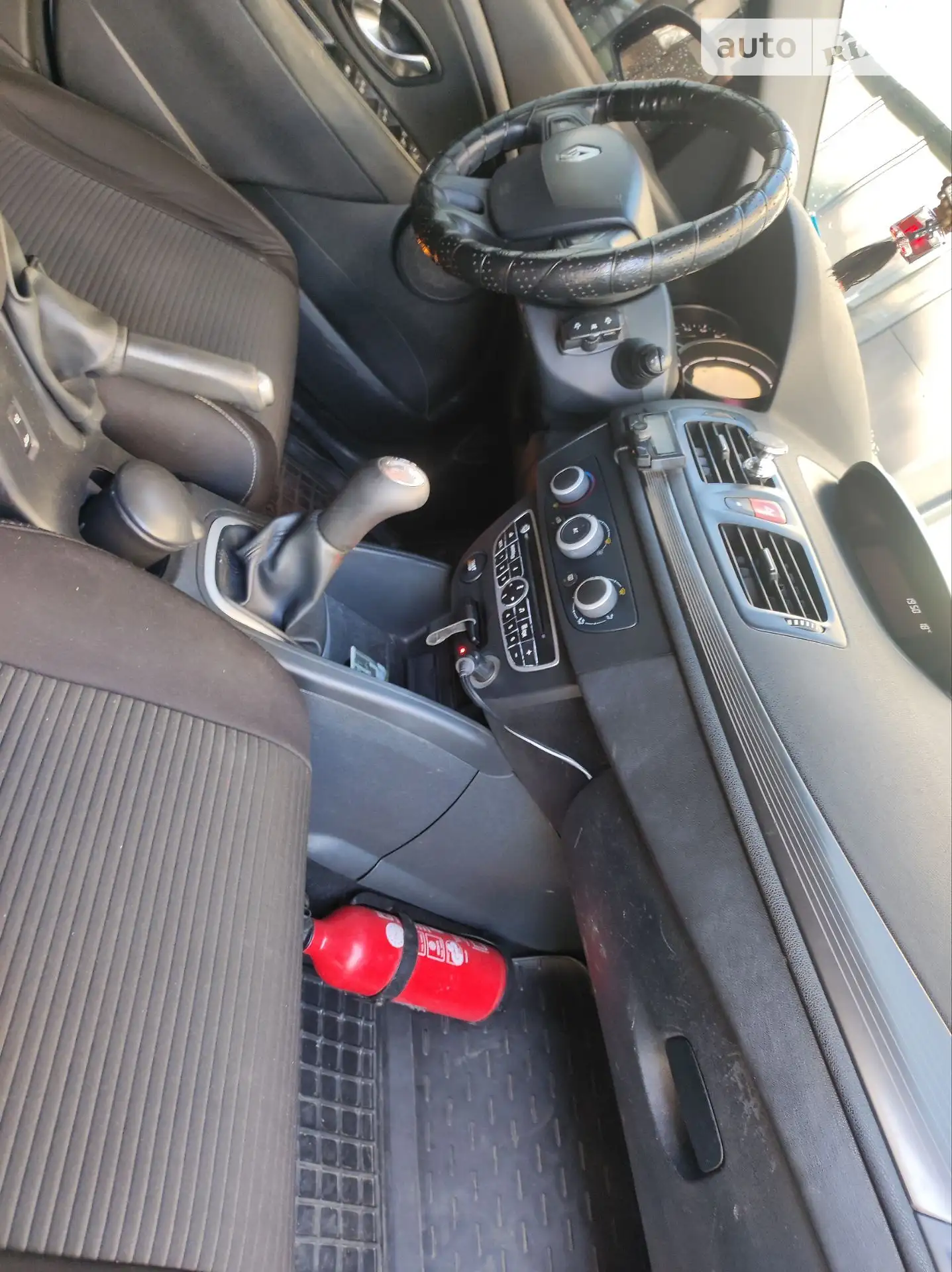 2010 Renault Megane - мініатюра 30
