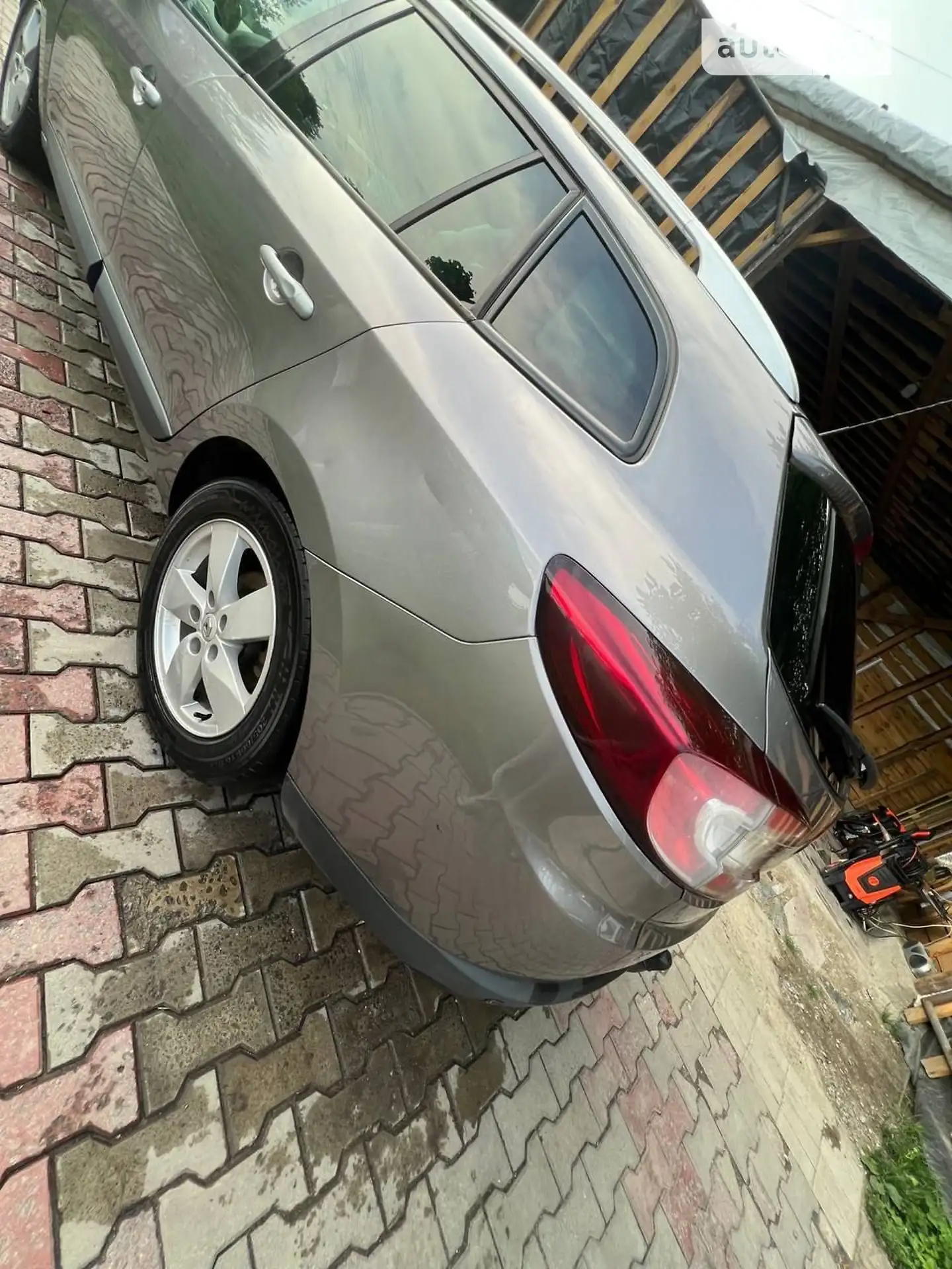 2010 Renault Megane - мініатюра 30