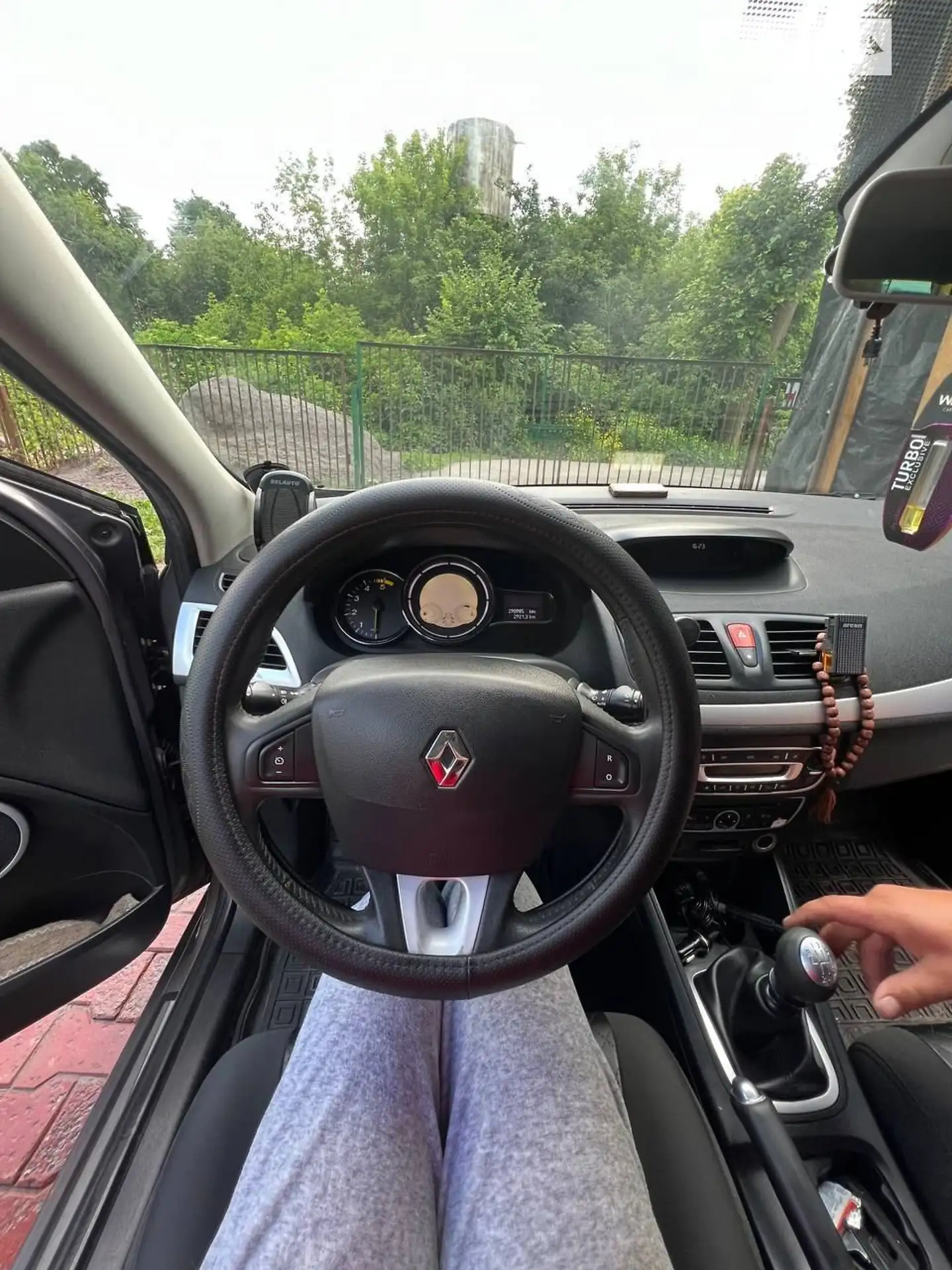 2010 Renault Megane - мініатюра 37